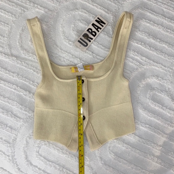 Urban Outfitters Crop Top - Picture 5 of 7